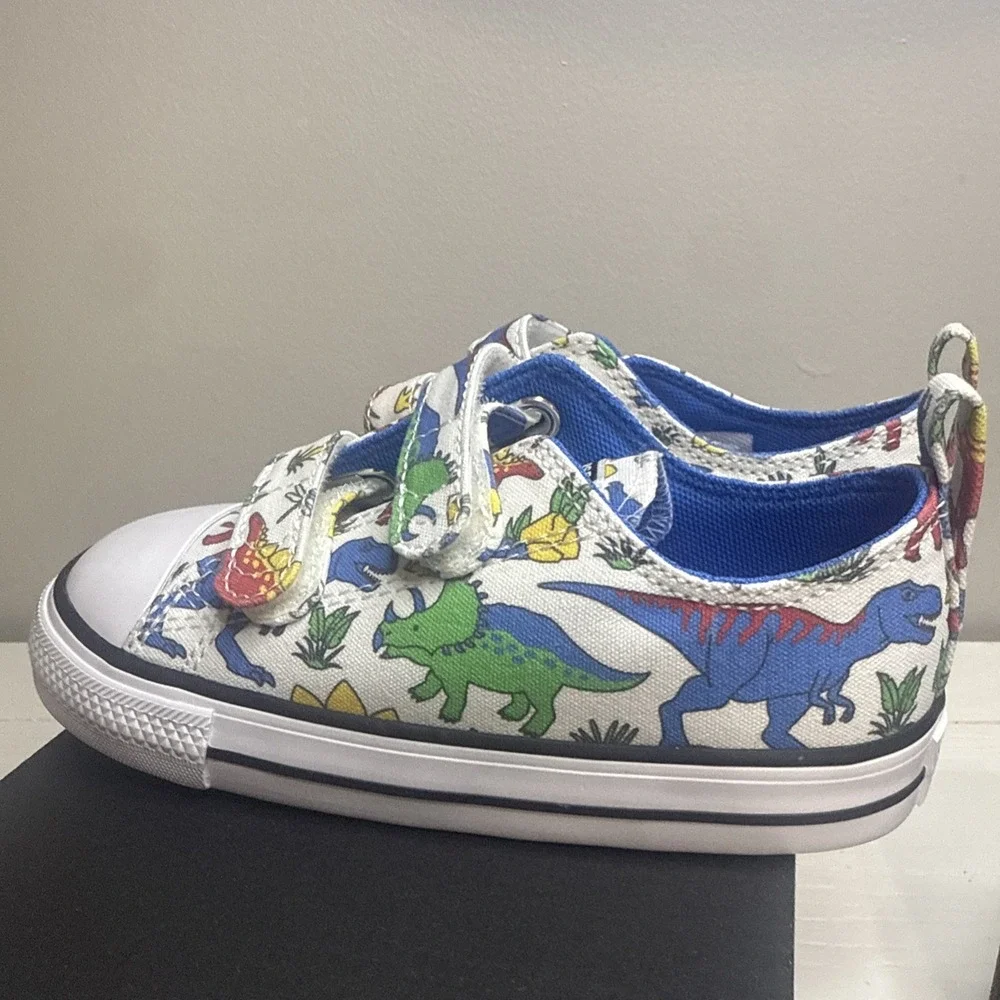 Converse Chuck Taylor All Star Toddler Boys Shoes Size 9 kids Dinosaur shoes